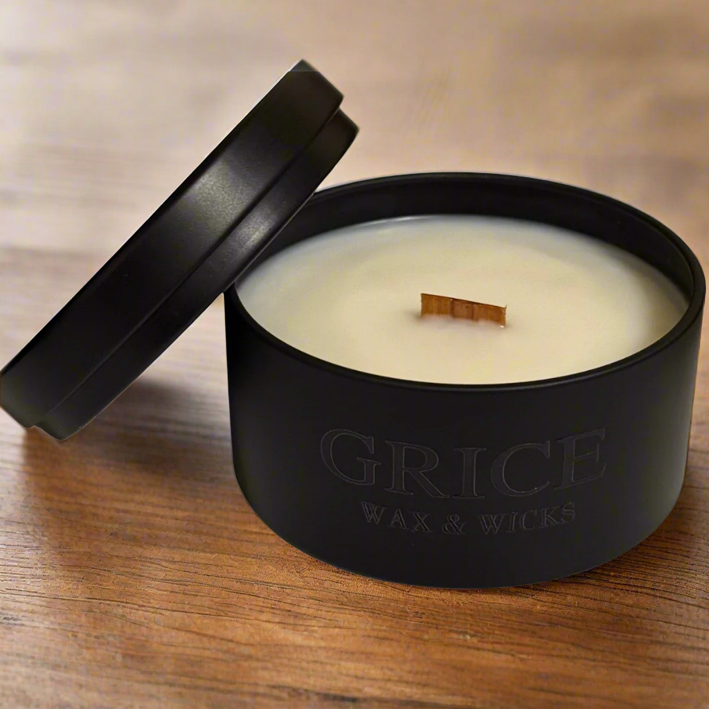Noir Oudh – Luxury Wood Wick Candle with Amaretto, Tonka bean & Oud
