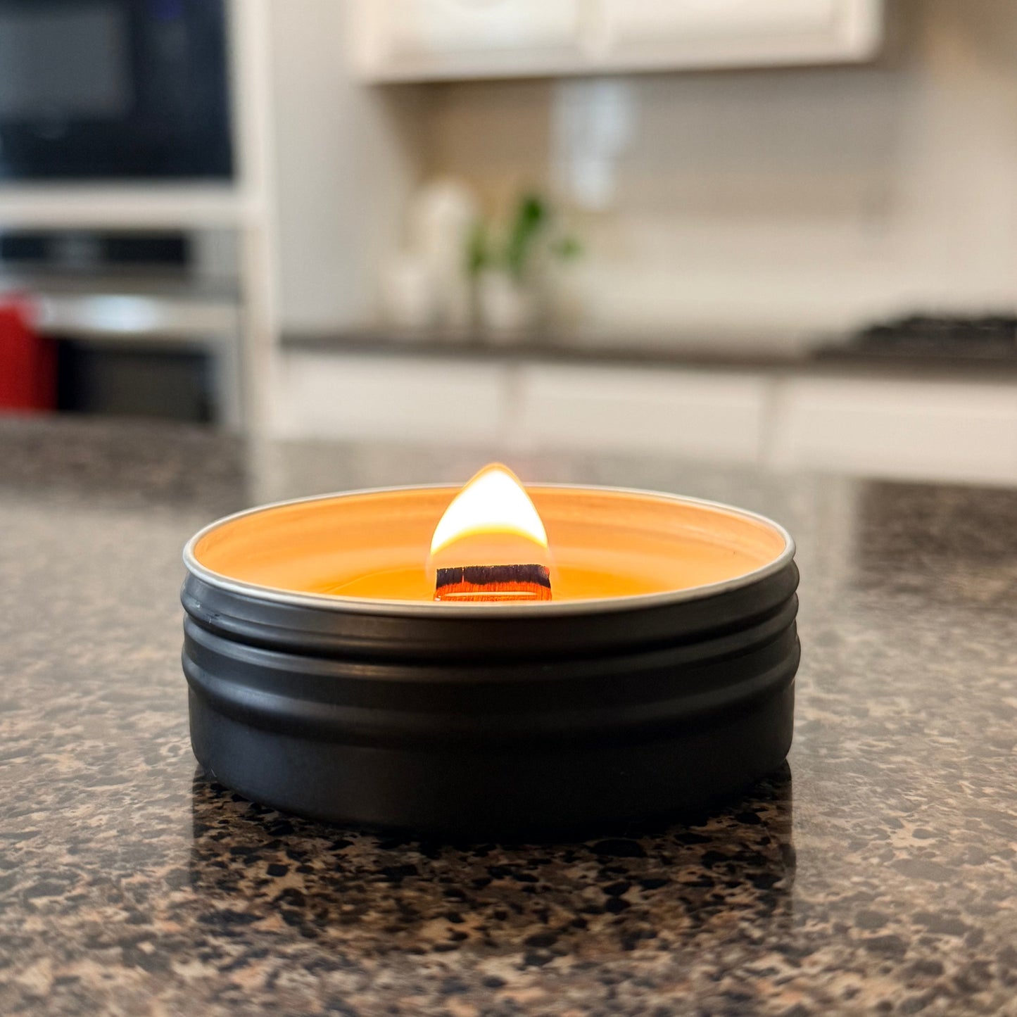 BLACK TRAVEL CANDLE TIN